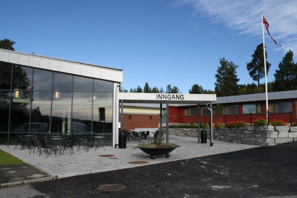 Slobrua Gjestegard Skarnes Stasjonsby Buitenkant foto